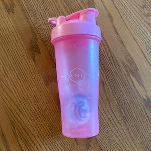 Alani nu blender bottle with unopened shaker ball